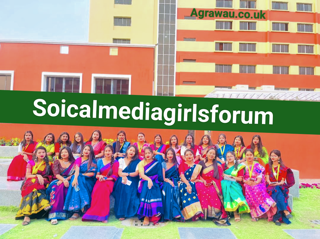 Find Your Tribe at the #1 Social Media Girls Forum Today